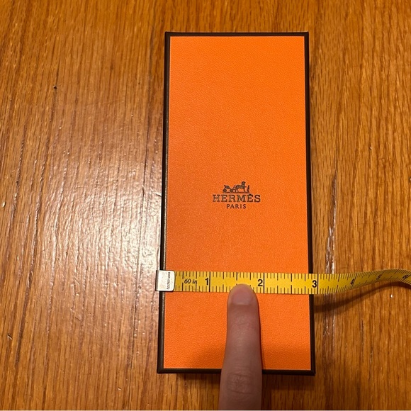 Small Hermes Gift Box - Picture 7 of 9